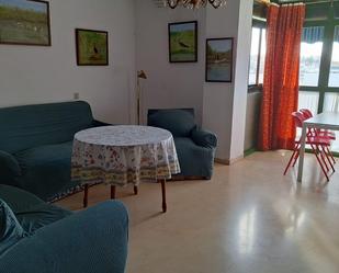 Living room of Flat to rent in  Sevilla Capital  with Air Conditioner and Balcony