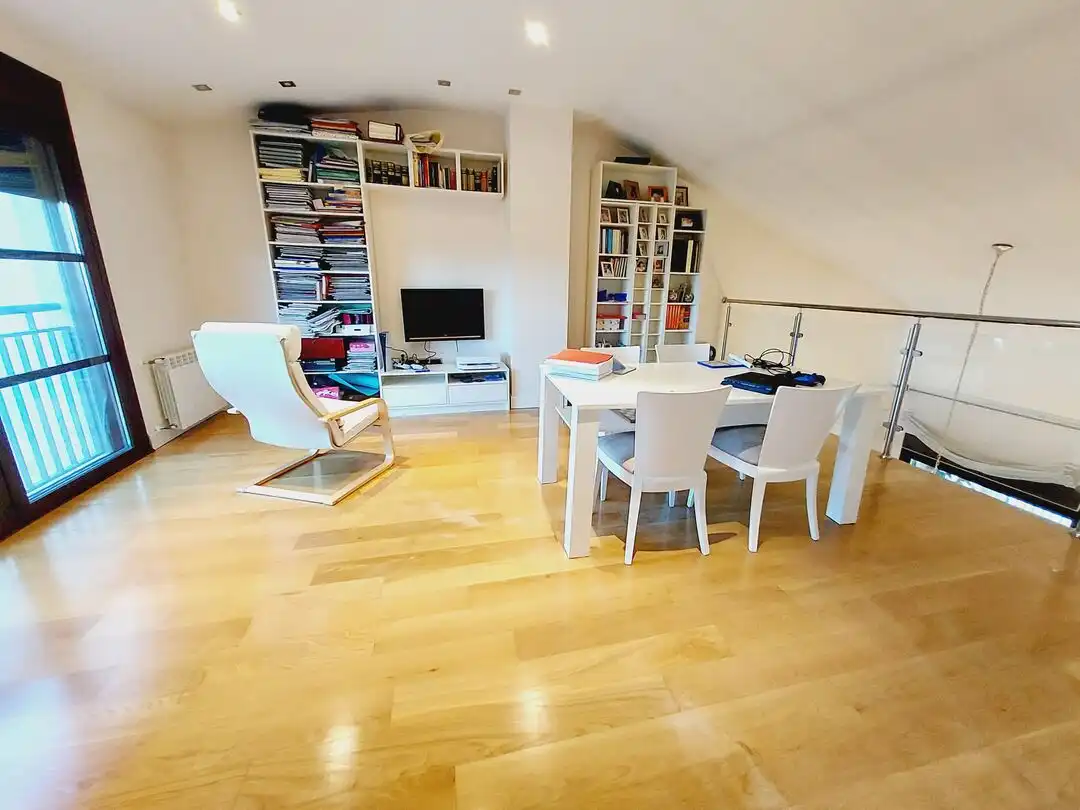 Casa amb terrassa en venda a Calle Carlos Saura, imagen 6