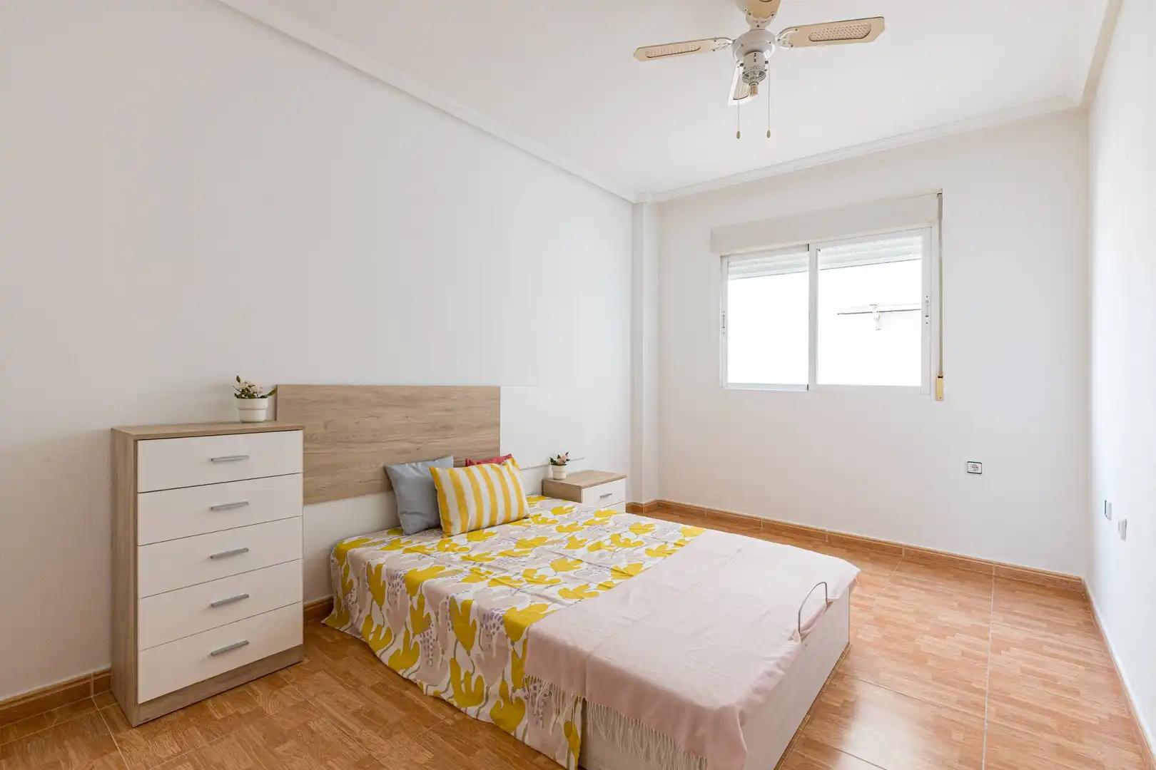 Dormitori de Apartament en venda en Murcia amb Aire condicionat, Traster i Moblat