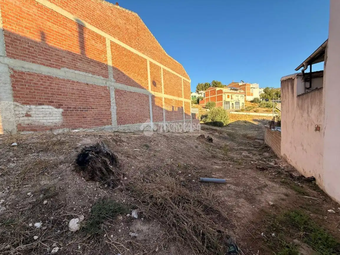 Terreny residencial en venda a Fuensanta de Martos, imagen 2