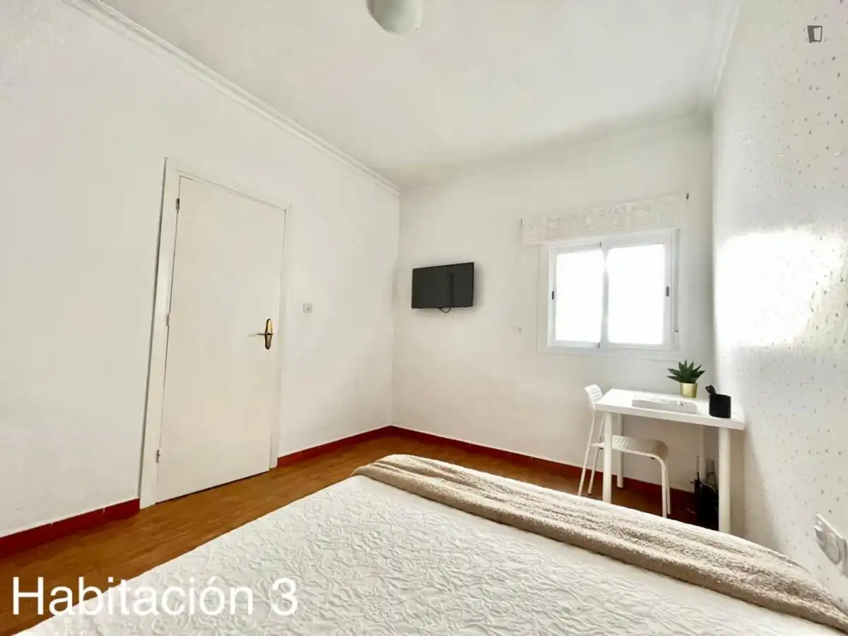 Habitación de Casa o chalet para compartir en Santiponce con Amueblado, Horno y Lavadora