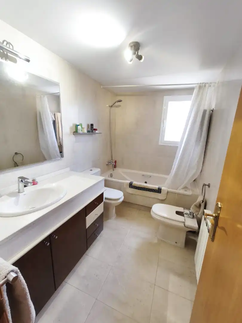 Chalet con terraza en venta en Carrer Varsòvia, imagen 75