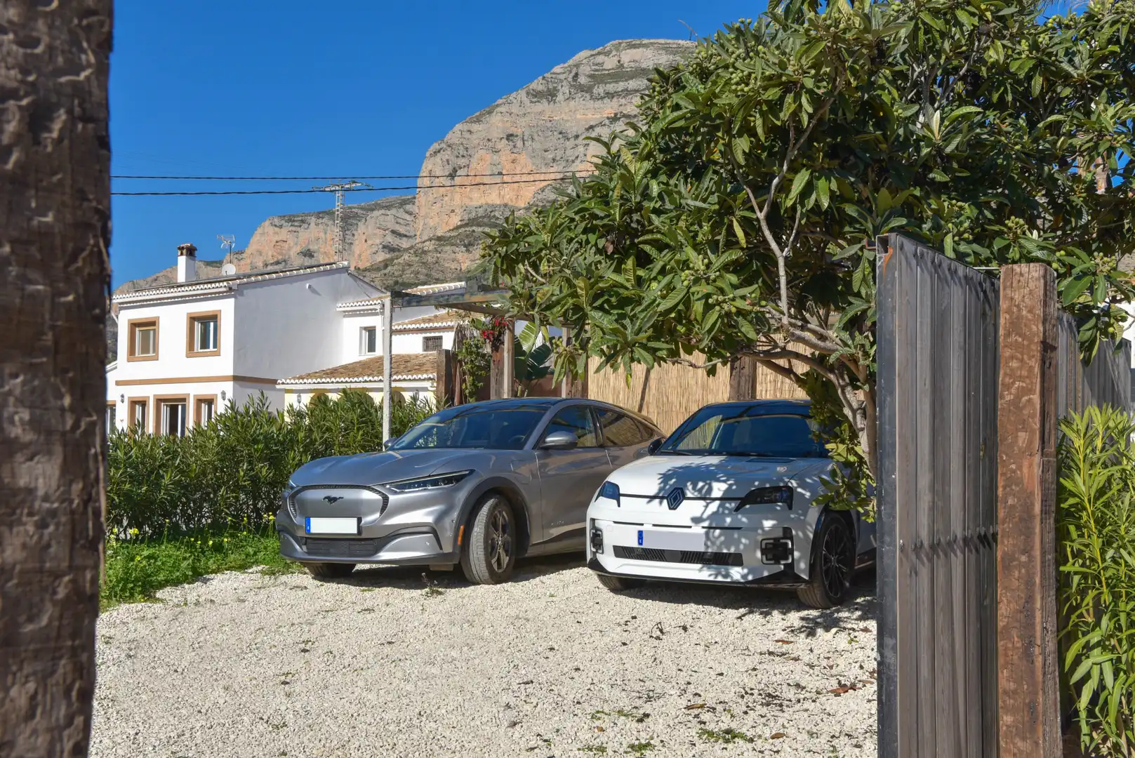 Parking of Houses for sale in Jávea / Xàbia  with Air Conditioner, Private garden and Swimming Pool