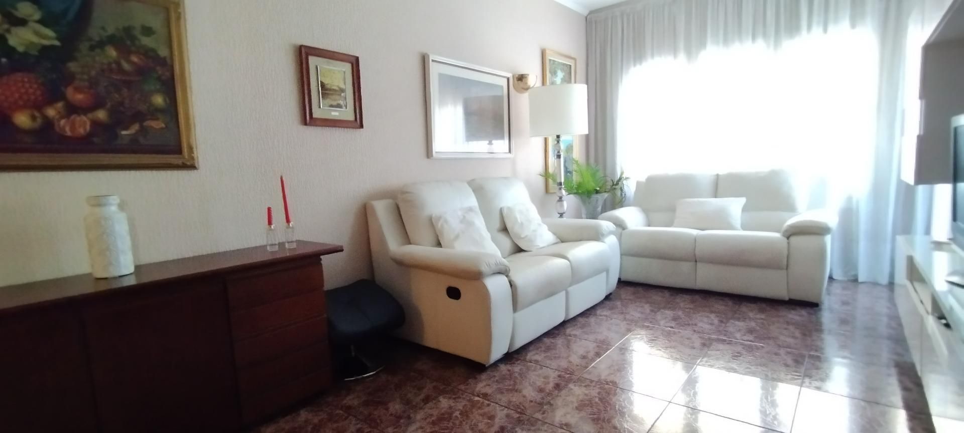 Living room of Flat for sale in  Barcelona Capital  with Heating and Balcony