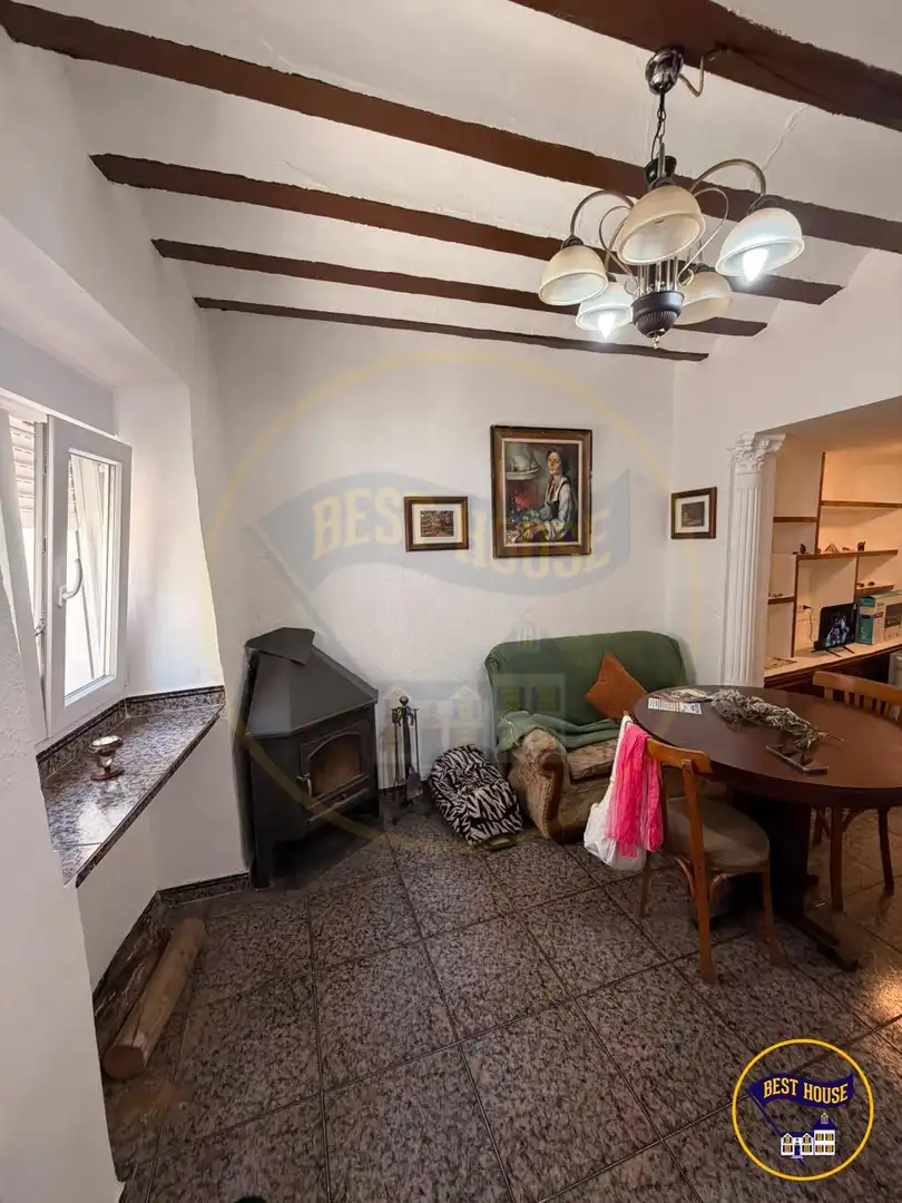 Sala d'estar de Finca rústica en venda en Altarejos amb Moblat