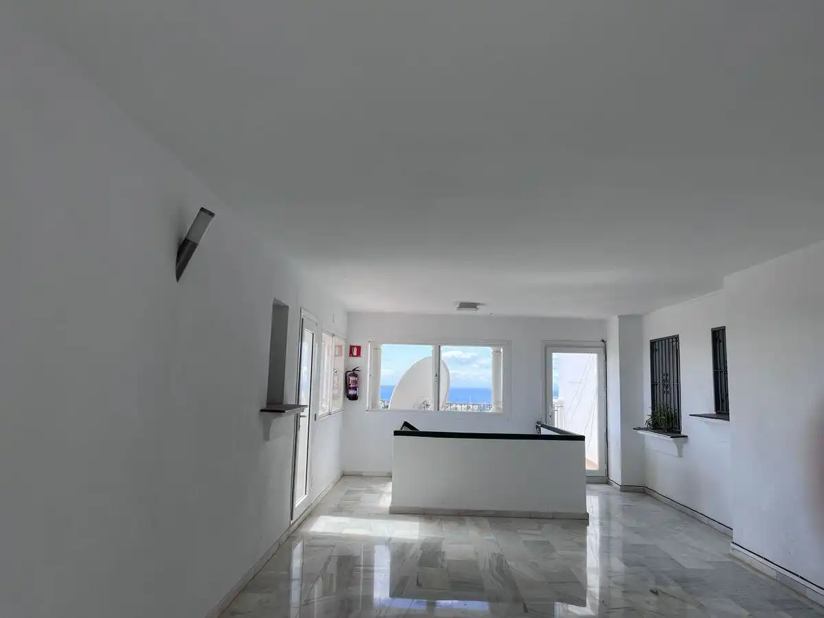 Apartament de lloguer en Estepona amb Calefacció, Terrassa i Moblat