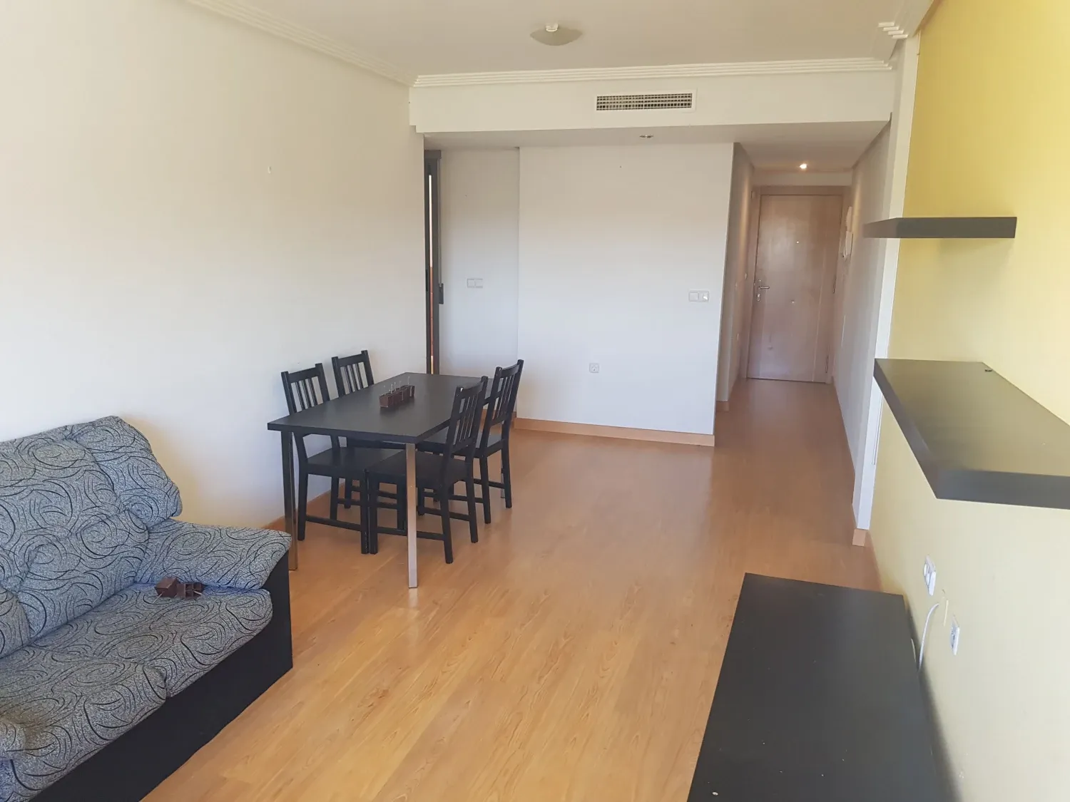 Sala de estar de Piso de alquiler en  Murcia Capital con Aire acondicionado, Calefacción y Lavadora