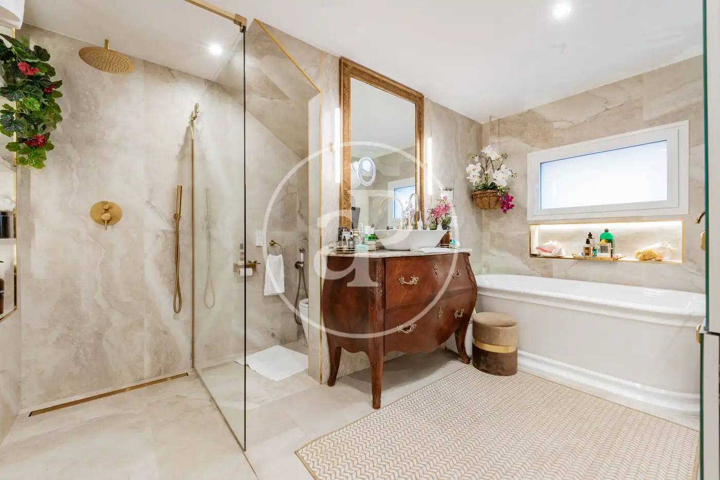 Badezimmer von Haus oder Chalet zum Verkauf in Madrid mit Klimaanlage, Heizung und Privatgarten