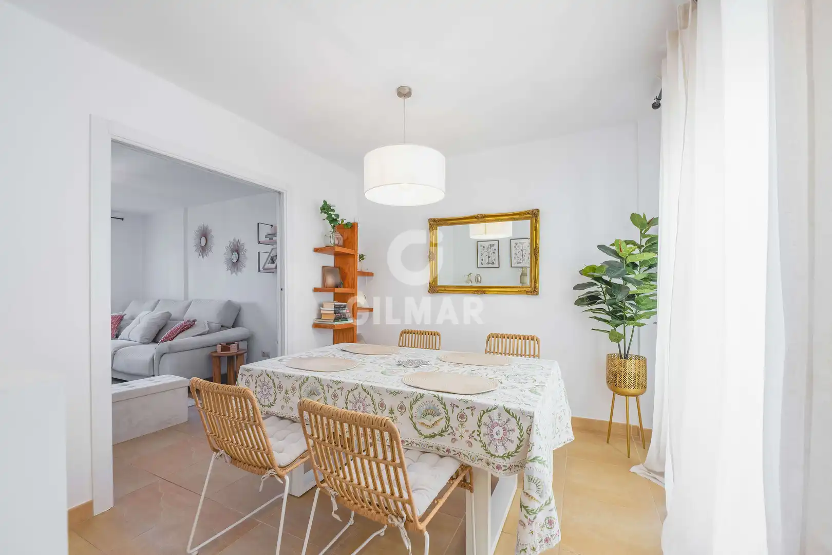 Esszimmer von Einfamilien-Reihenhaus zum Verkauf in Tarifa mit Heizung, Privatgarten und Schwimmbad