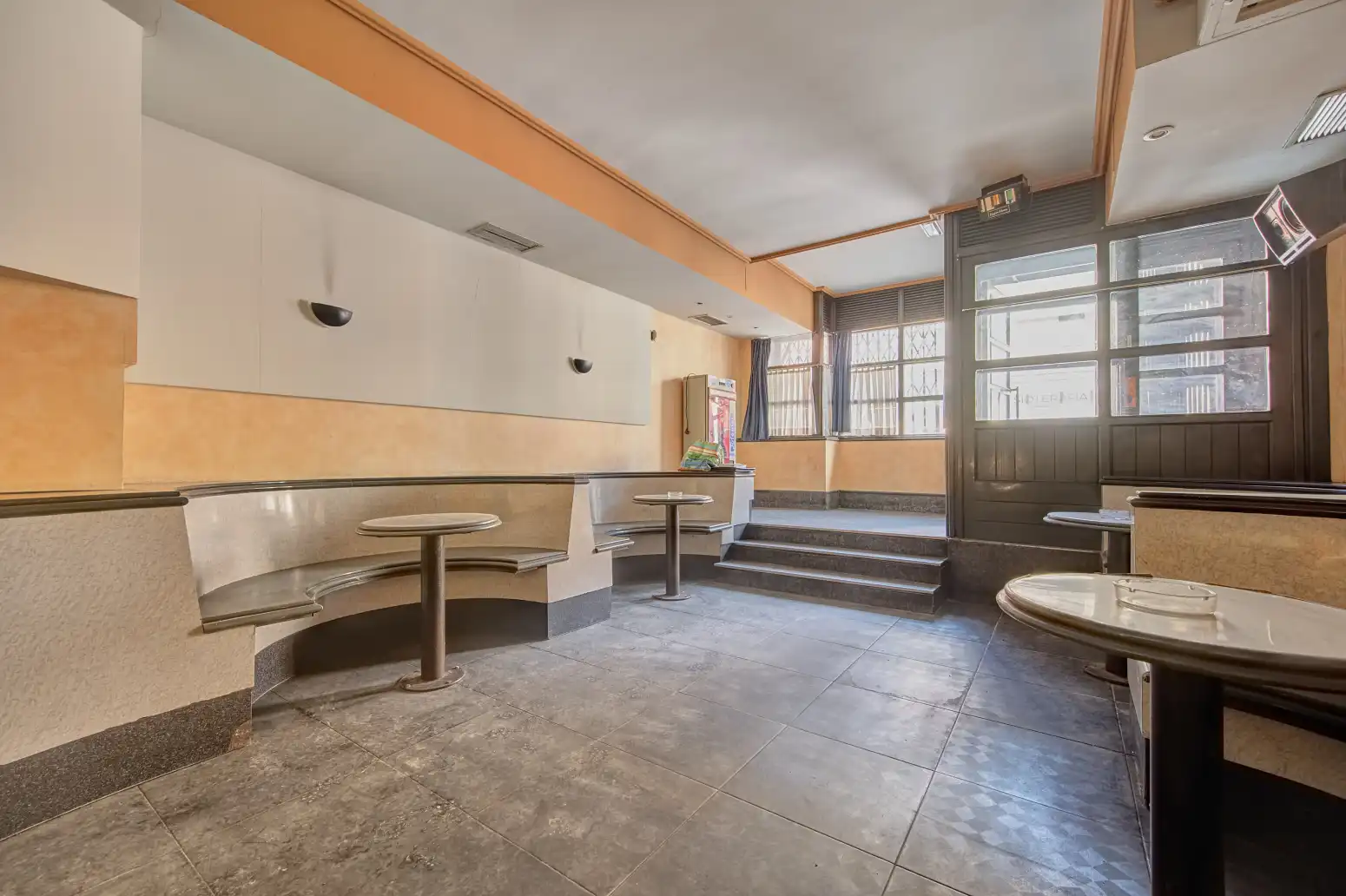 Commercial properties for sale in Puente la Reina / Gares  with Furnished
