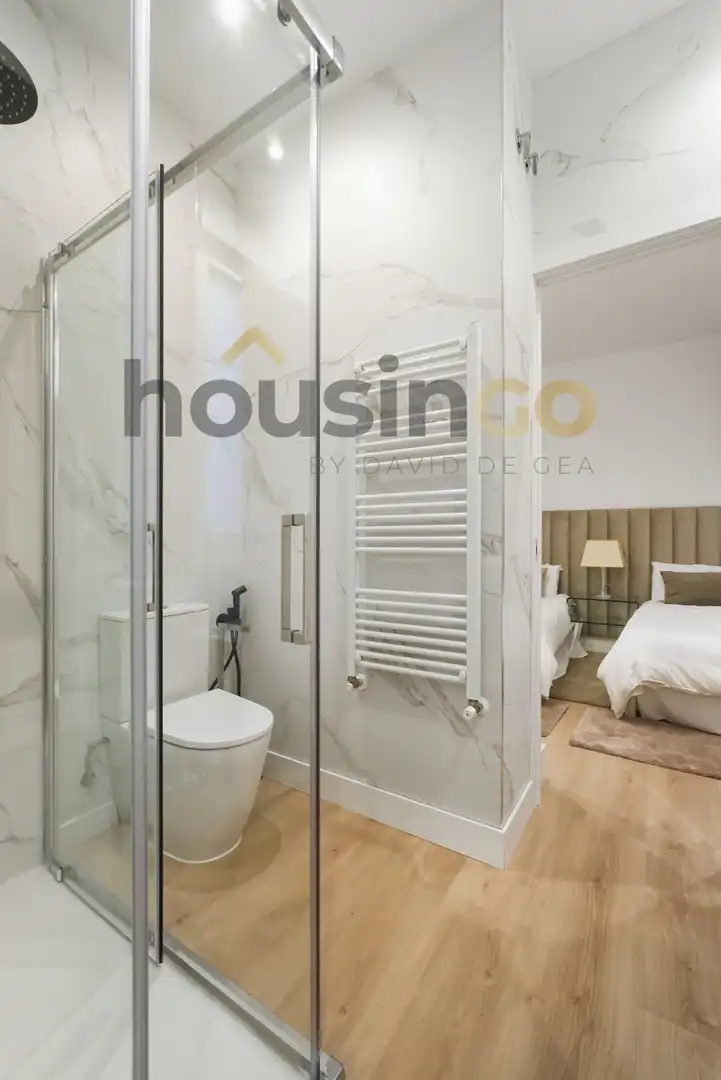 Baño de Piso en venta en Madrid con Aire acondicionado, Calefacción y Terraza