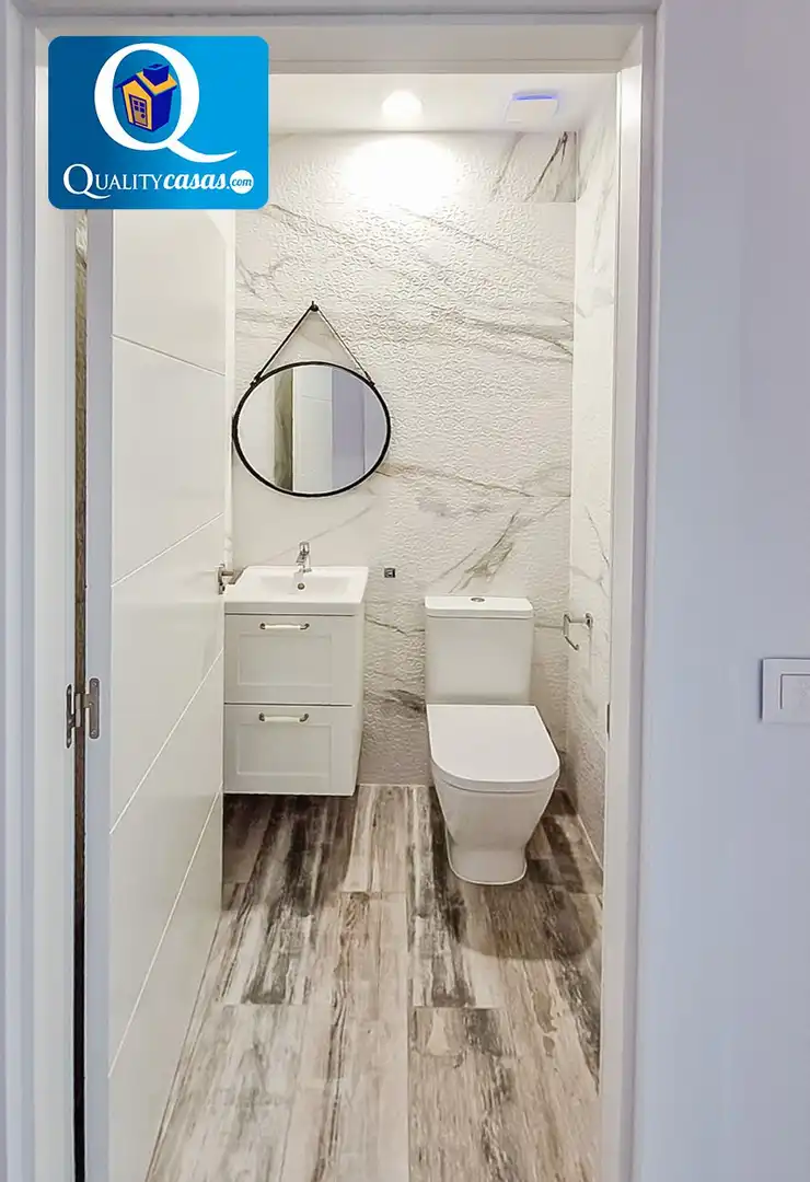 Bathroom of Commercial properties for rent in San Vicente del Raspeig / Sant Vicent del Raspeig  with Air Conditioner