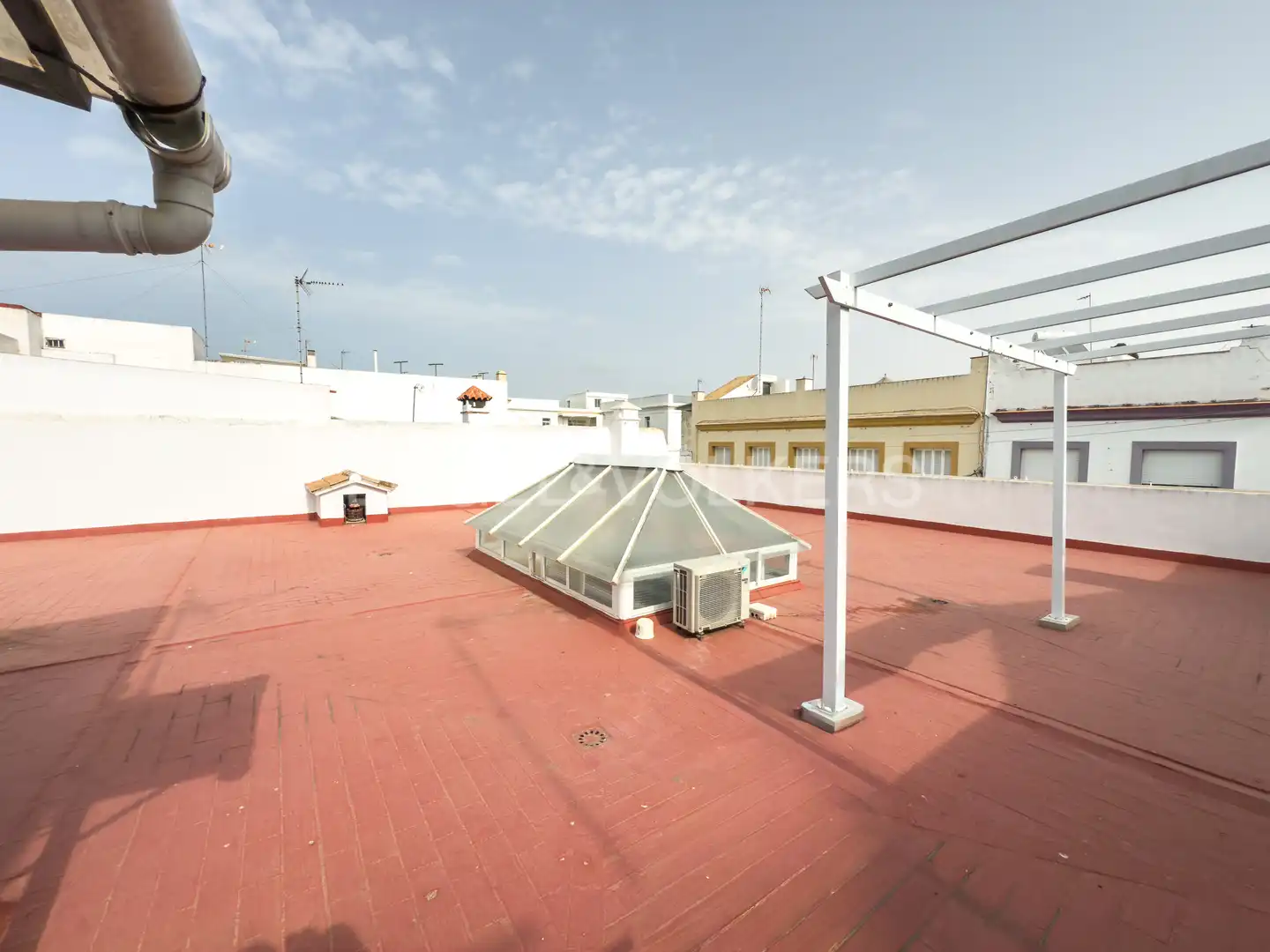 Terrassa de Casa adosada en venda en Puerto Real amb Calefacció
