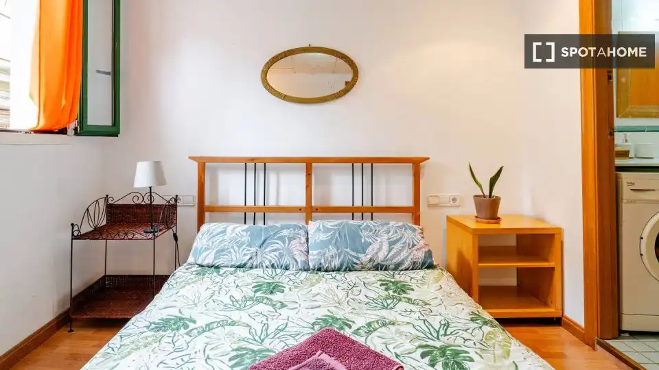 Habitación de Piso de alquiler en Barcelona con Aire acondicionado, Calefacción y Amueblado