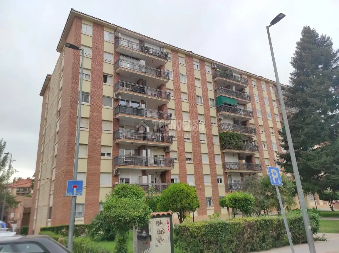 Exterior view of Flat for sale in Guadalajara Capital  with Heating and Terrace