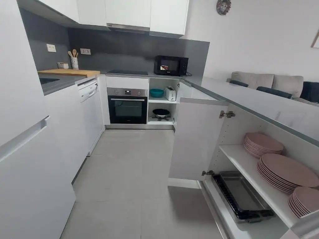 Kitchen of Flat for rent in Vélez-Málaga  with Air Conditioner, Private garden and Furnished