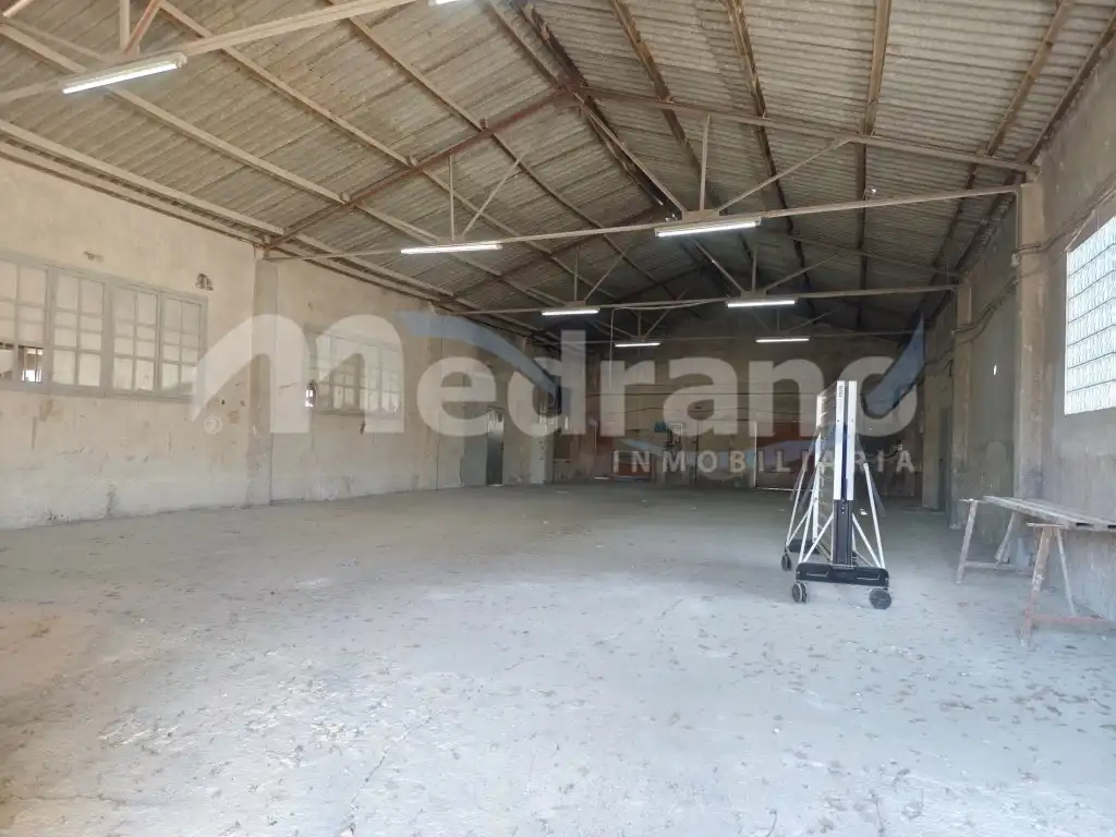 Nave industrial de alquiler en Villajoyosa / La Vila Joiosa