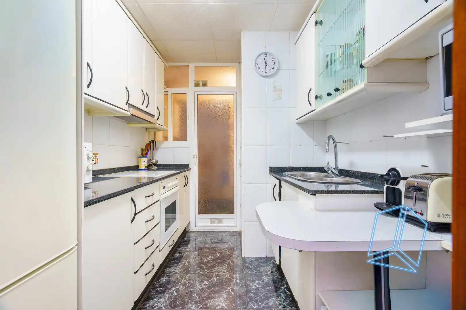 Cocina de Piso en venta en Barcelona con Balcón