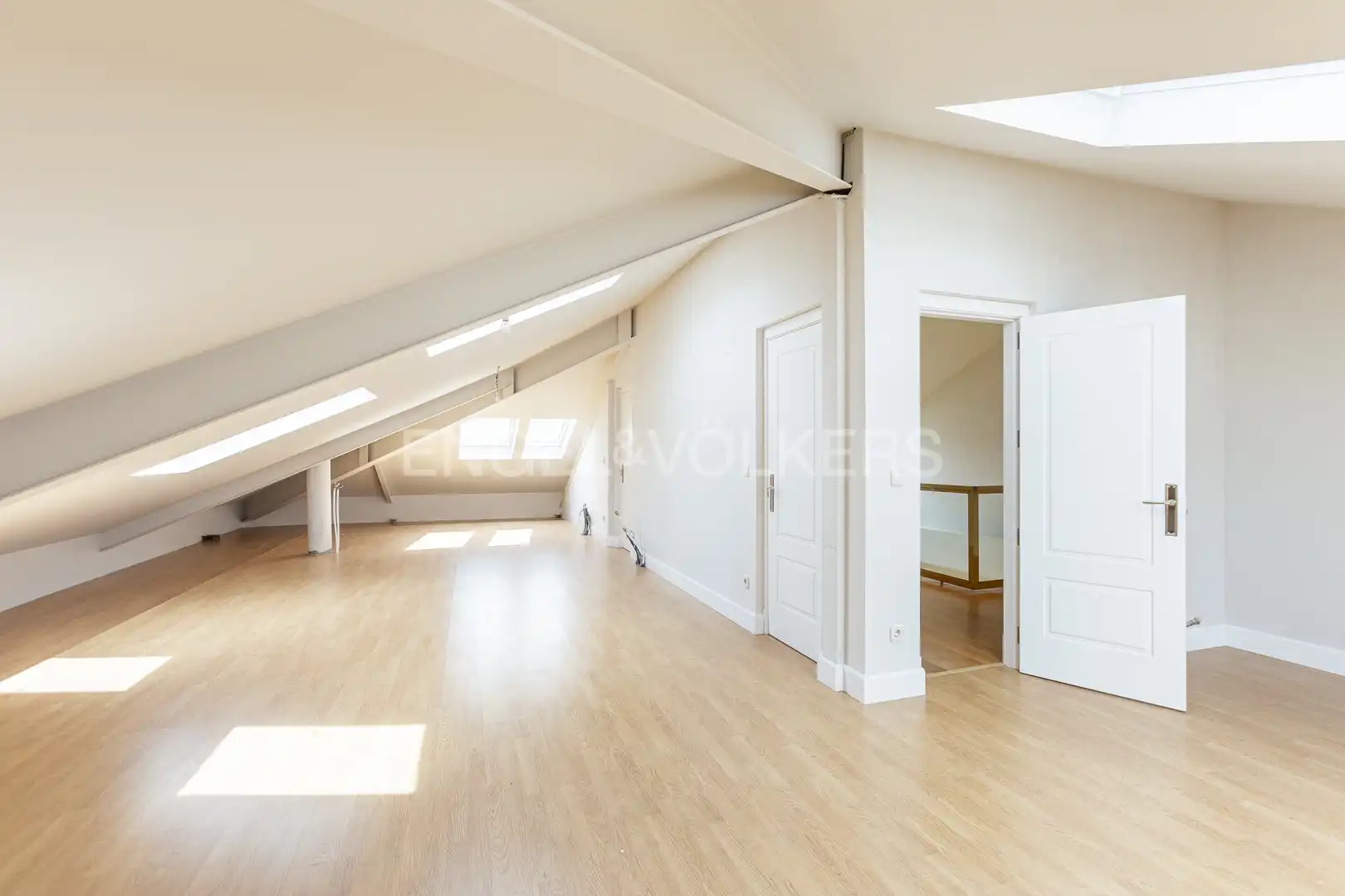 Casa con piscina en venta en Navalquejigo - Los Arroyos, imagen 45
