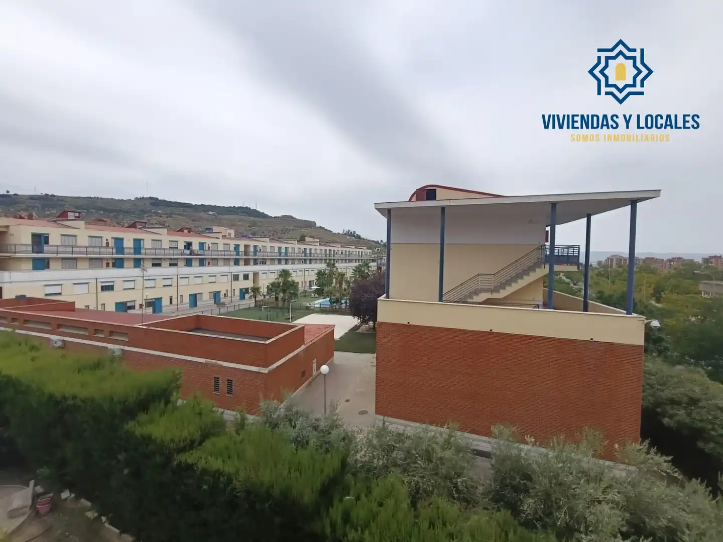Vista exterior de Pis de lloguer en Granada amb Aire condicionat, Calefacció i Moblat
