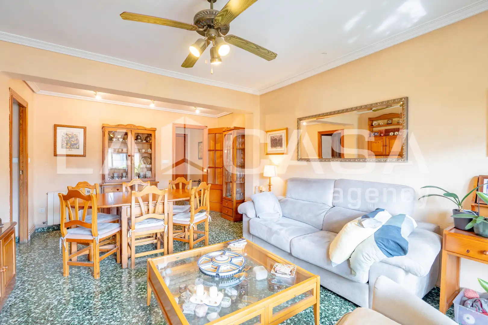 Sala de estar de Piso en venta en  Valencia Capital con Balcón