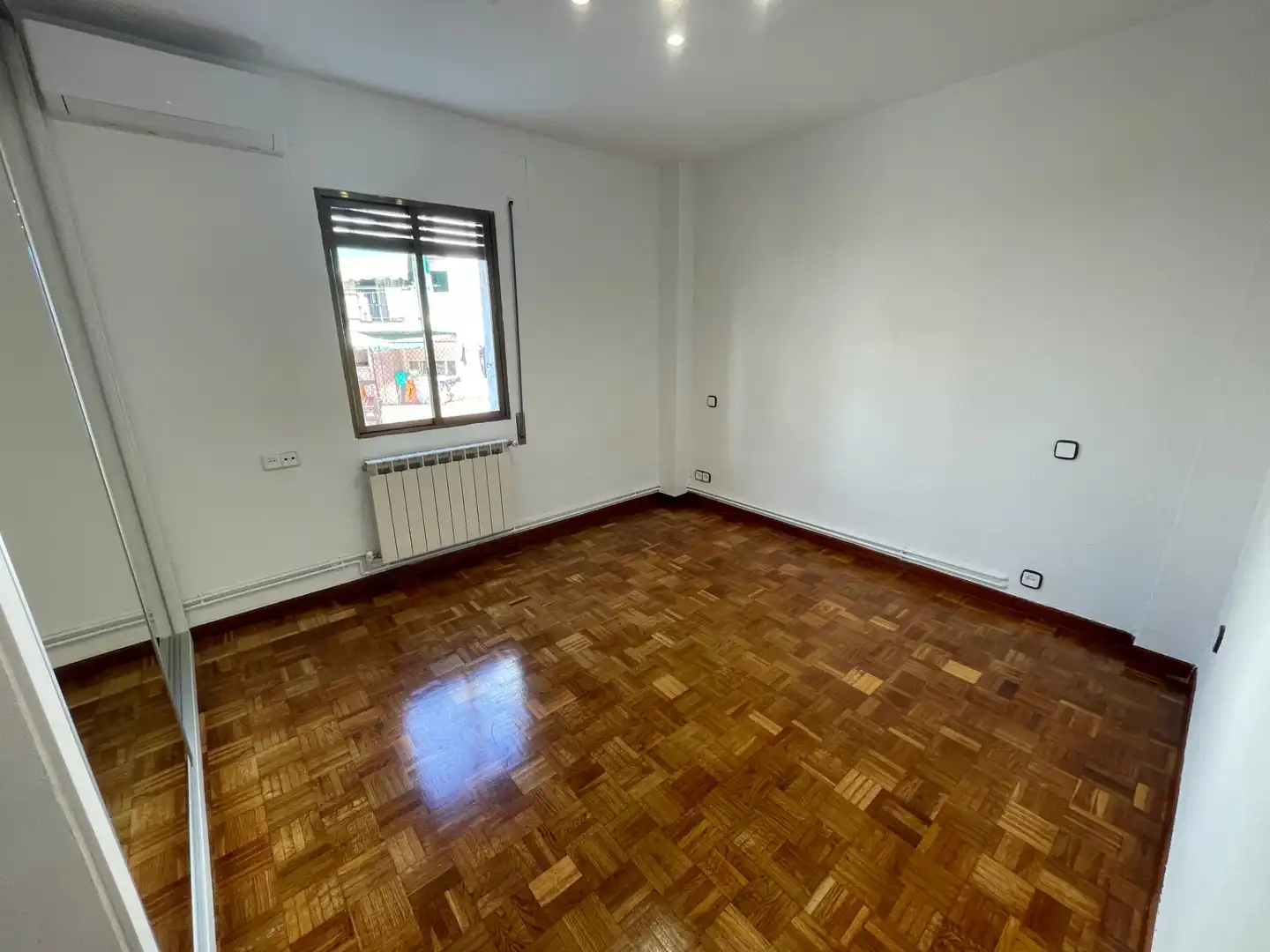 Flat for rent in Madrid  with Air Conditioner, Heating and Parquet flooring