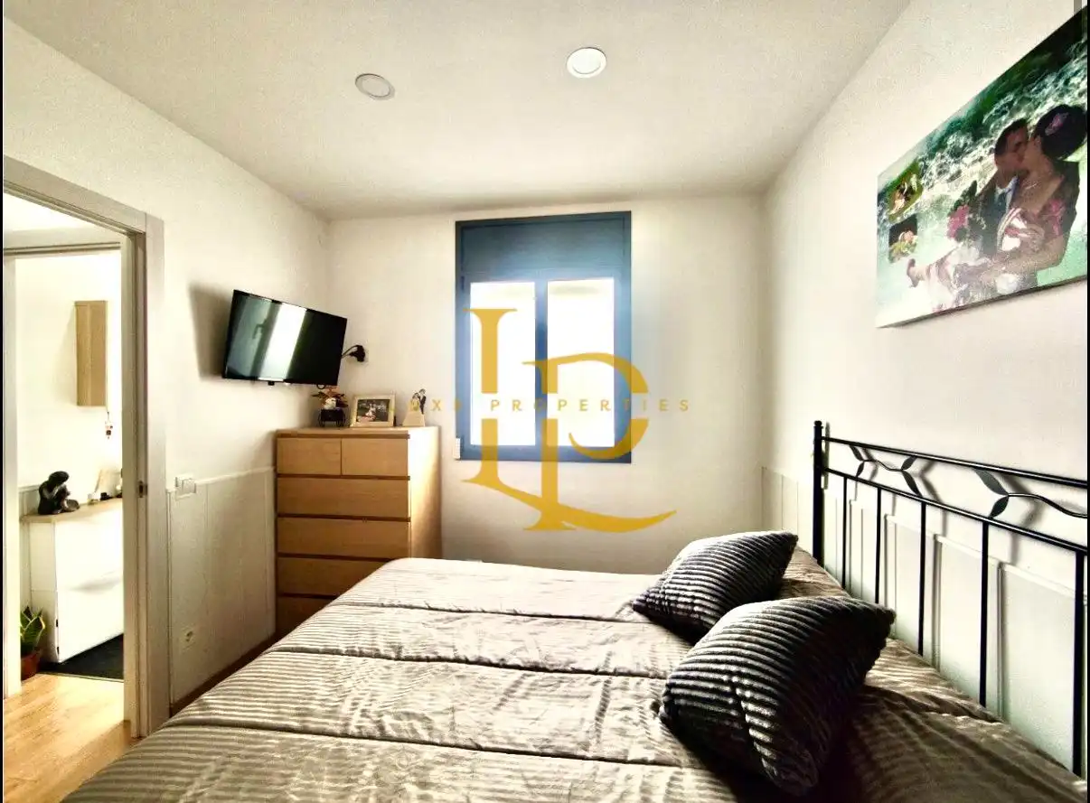 Dormitori de Casa o xalet en venda en Sabadell amb Aire condicionat, Parquet i Terrassa