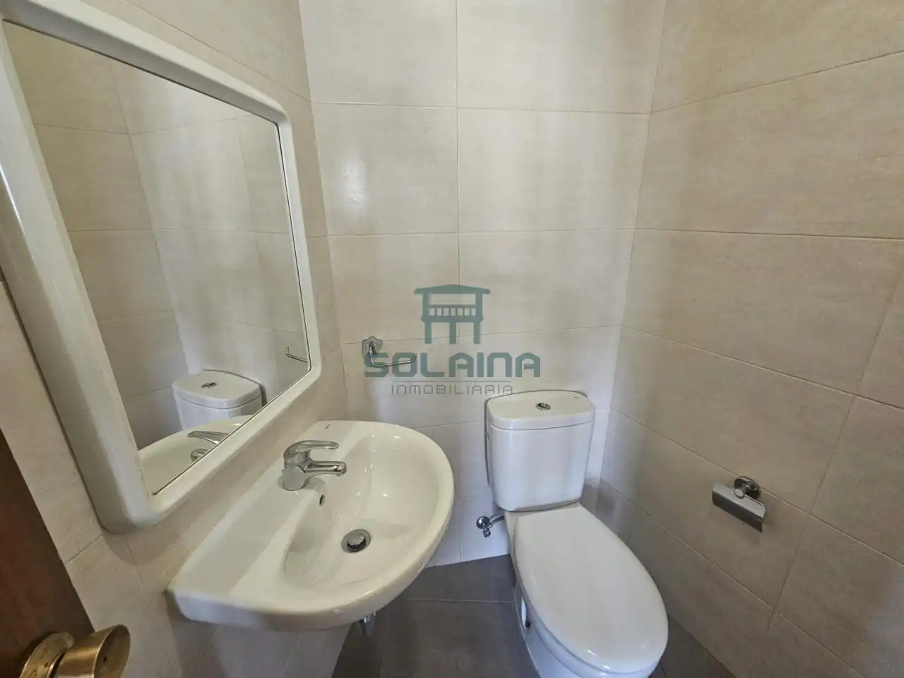 Badezimmer von Wohnung zur Miete in Ourense Capital  mit Heizung, Parkett und Abstellraum