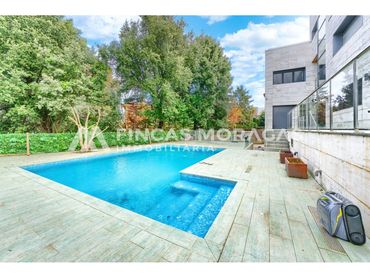 Villa avec piscine à vendre à Avenida Mas Fuster