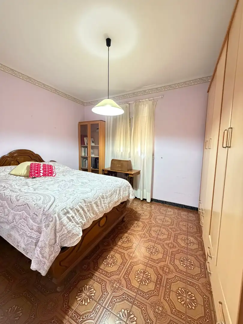 Habitación de Piso en venta en Barcelona con Balcón