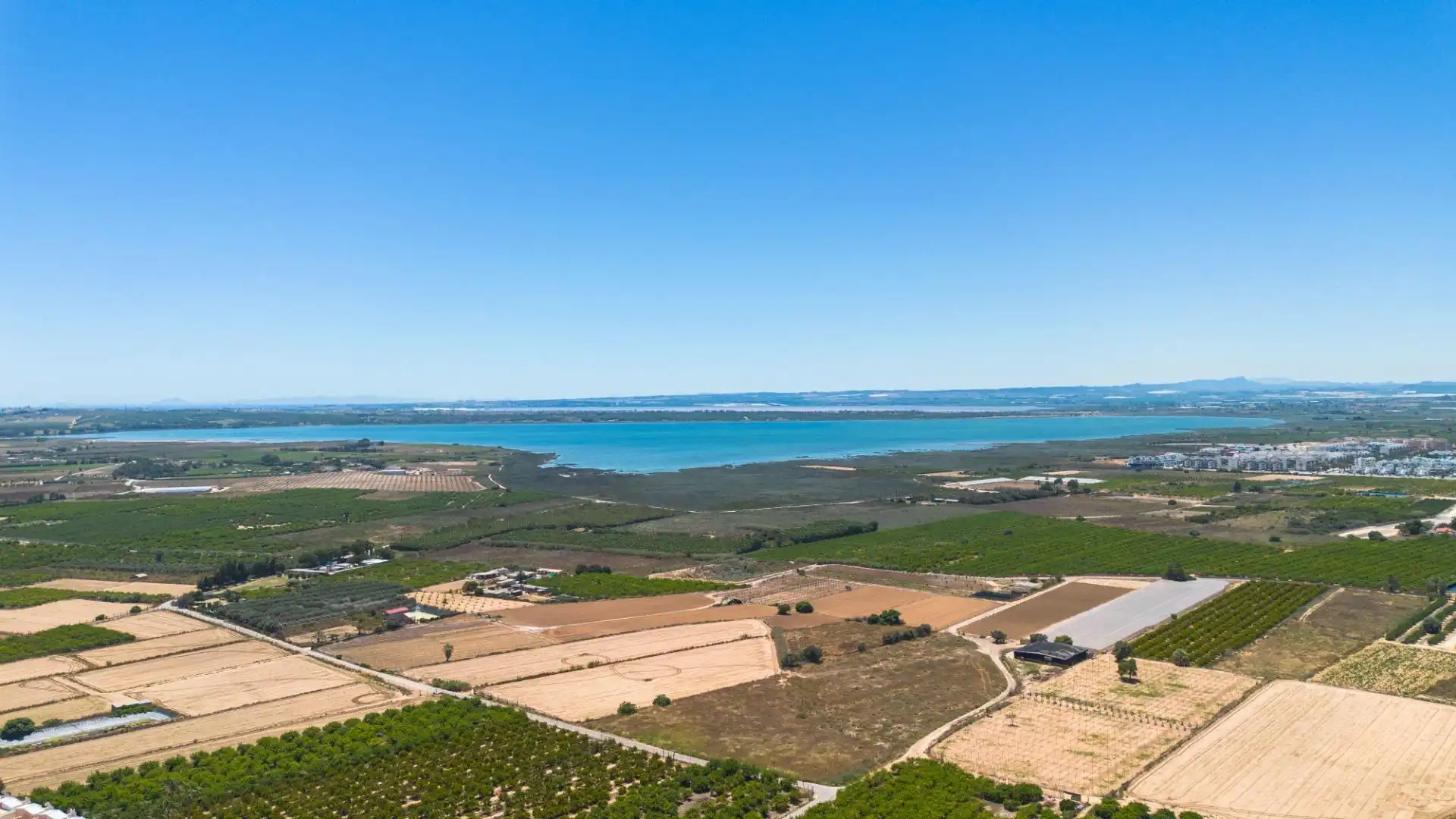 Ático en venta en Guardamar del Segura con Aire acondicionado, Terraza y Piscina