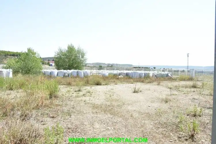 Industrial buildings for sale in Murillo El Fruto