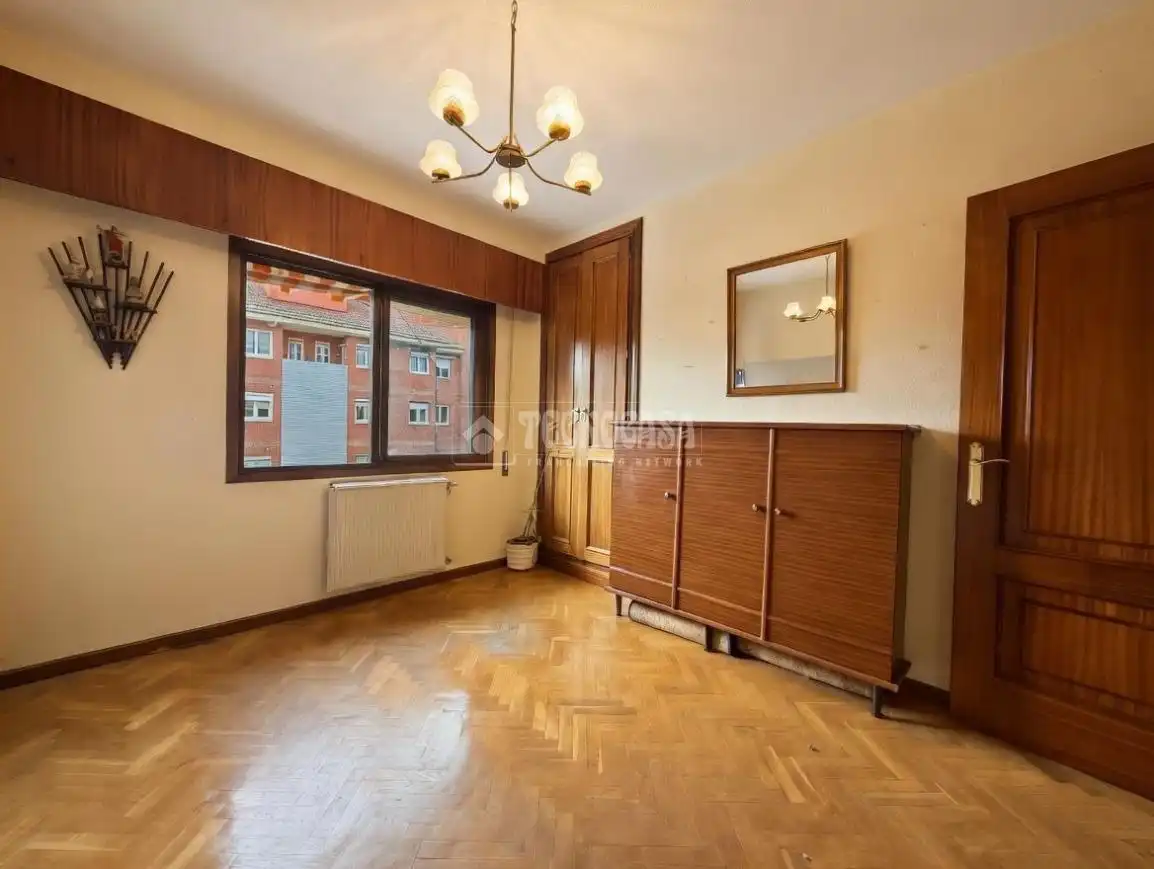 Dormitori de Pis en venda en Madrid amb Aire condicionat, Parquet i Terrassa