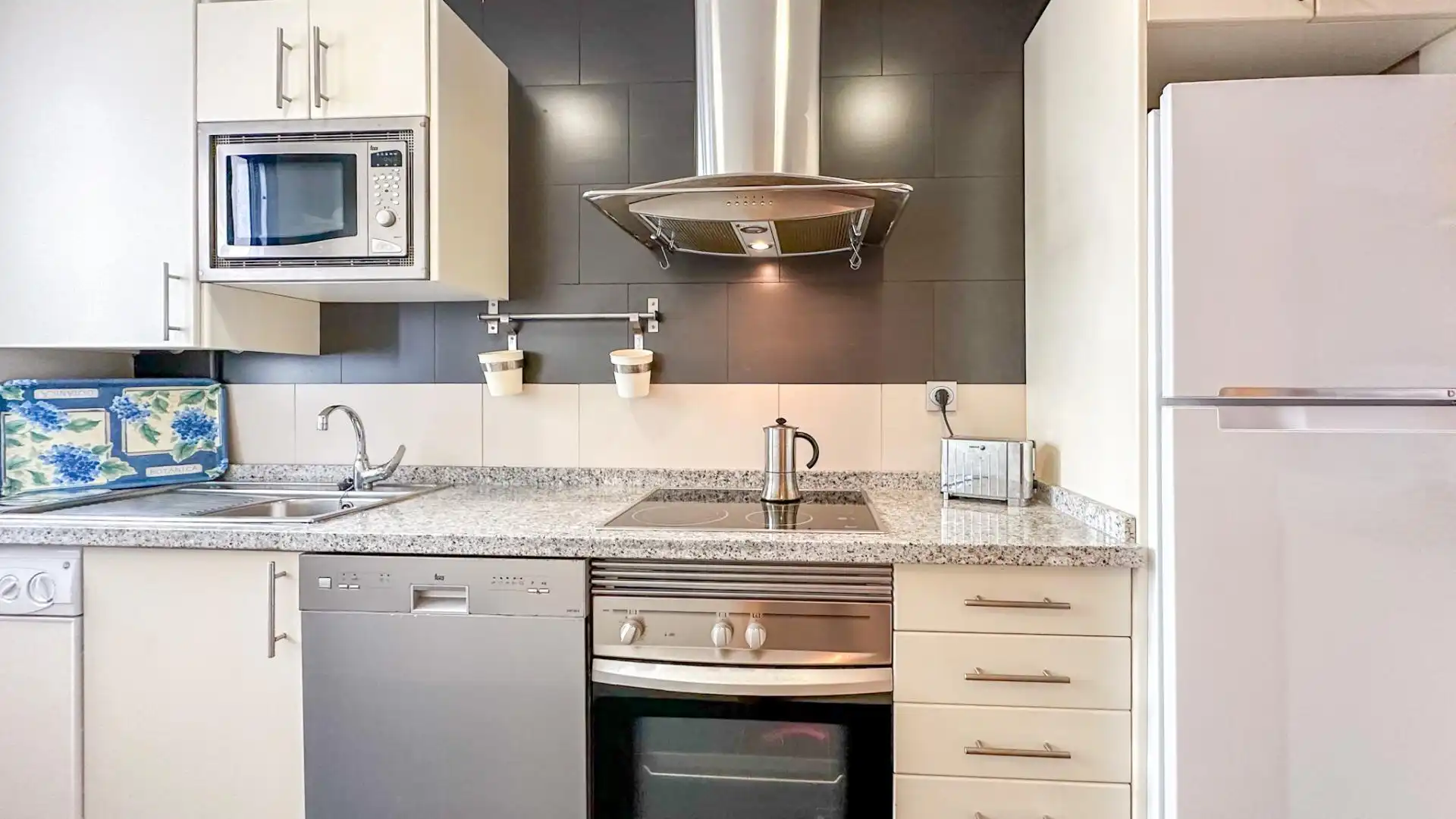 Wohnung zur Miete in Calle PACIFICO, 19, Paseo Marítimo Oeste - Pacífico