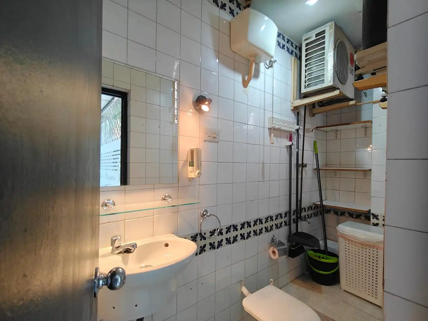 Baño de Local de alquiler en Granada