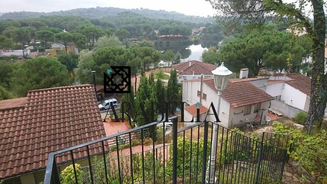 Casa adosada en Venta en Las Jaras