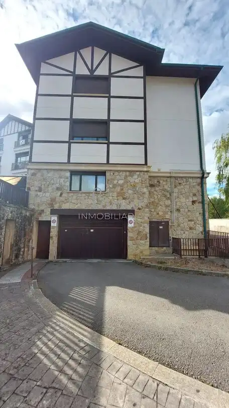 Parkplatz von Garage zur Miete in Lemoa