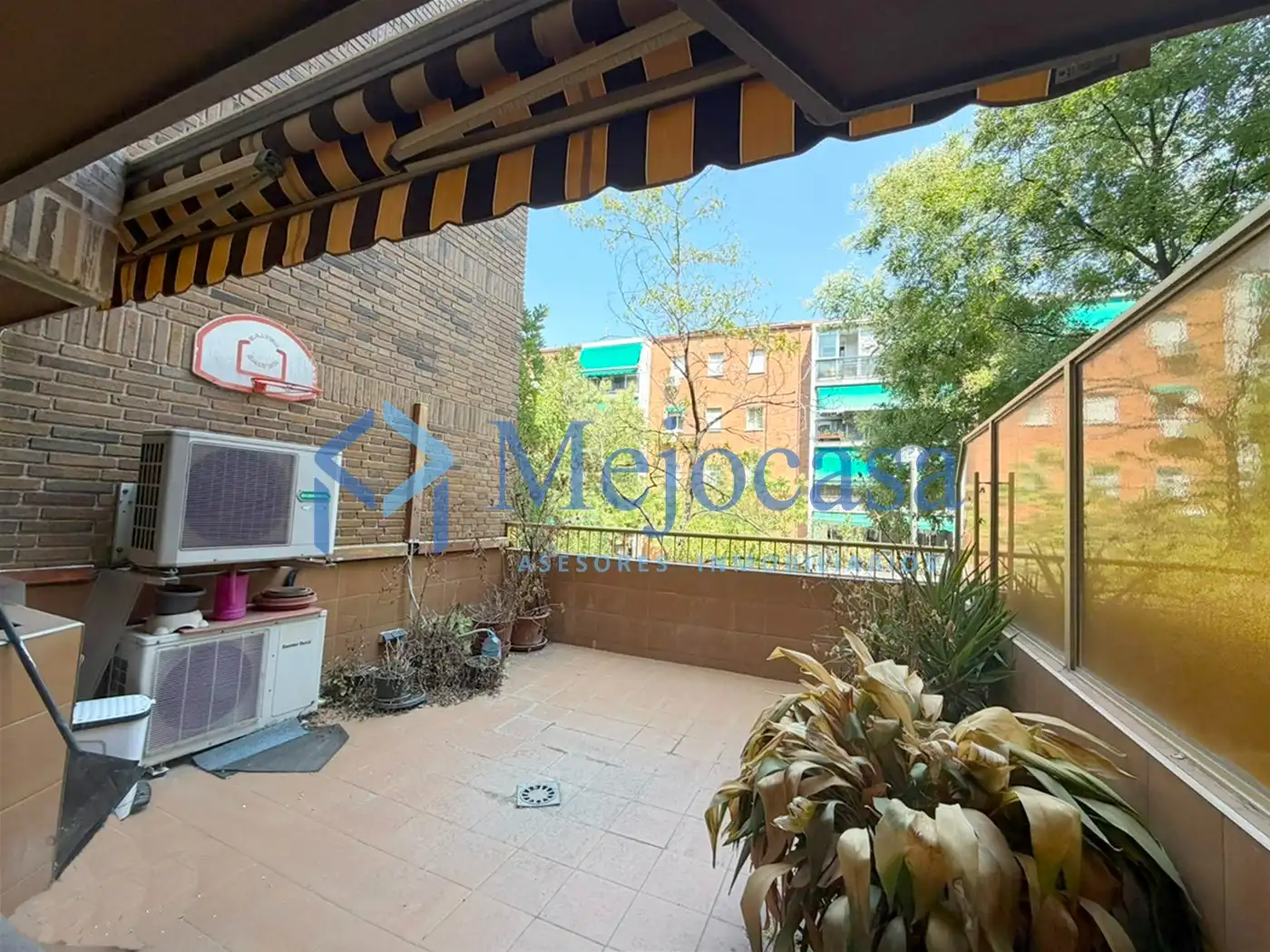 Terrassa de Pis en venda en Madrid amb Aire condicionat, Calefacció i Jardí privat