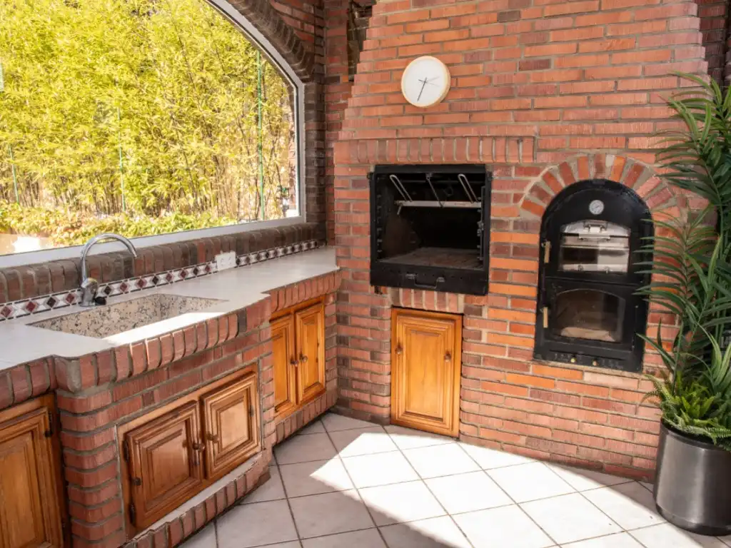 Cuina de Casa adosada en venda en Cuarte de Huerva amb Aire condicionat, Jardí privat i Piscina
