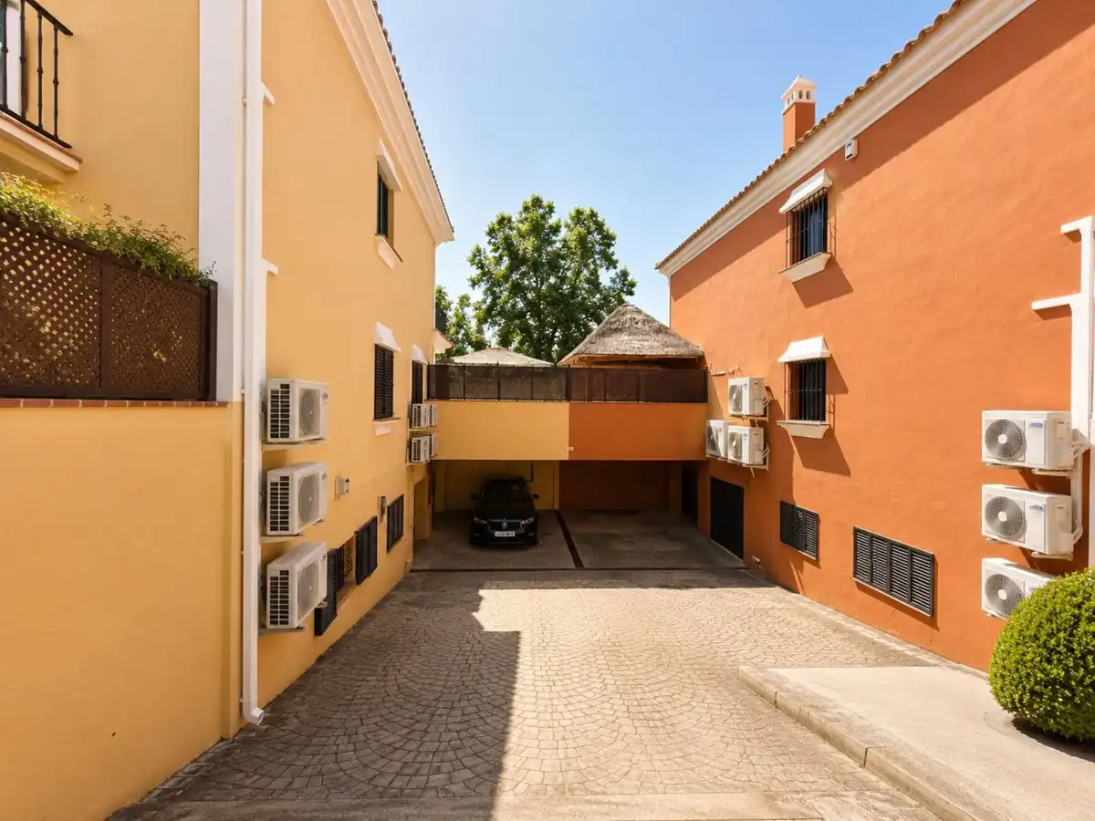 Casa adosada en venda a Guadalmina Alta