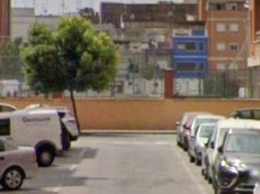 Piso con balcón en venta en Calle FRANCESC OLIVER BATLLE