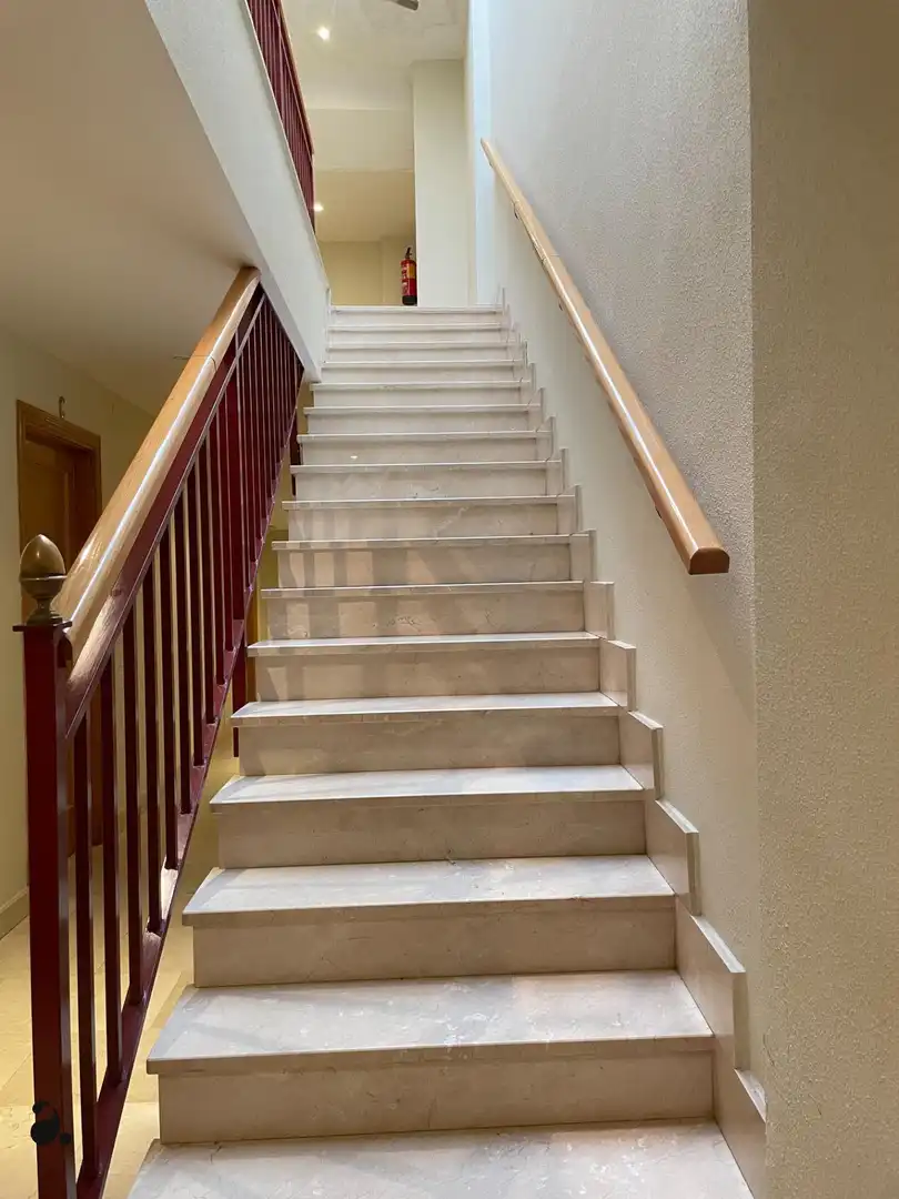 Piso en venta en Navalagamella con Calefacción, Terraza y Amueblado
