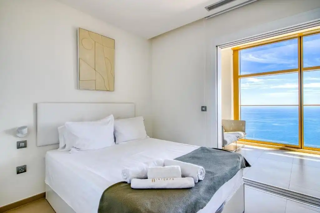 Habitación de Piso en venta en Benidorm con Aire acondicionado, Calefacción y Jardín privado