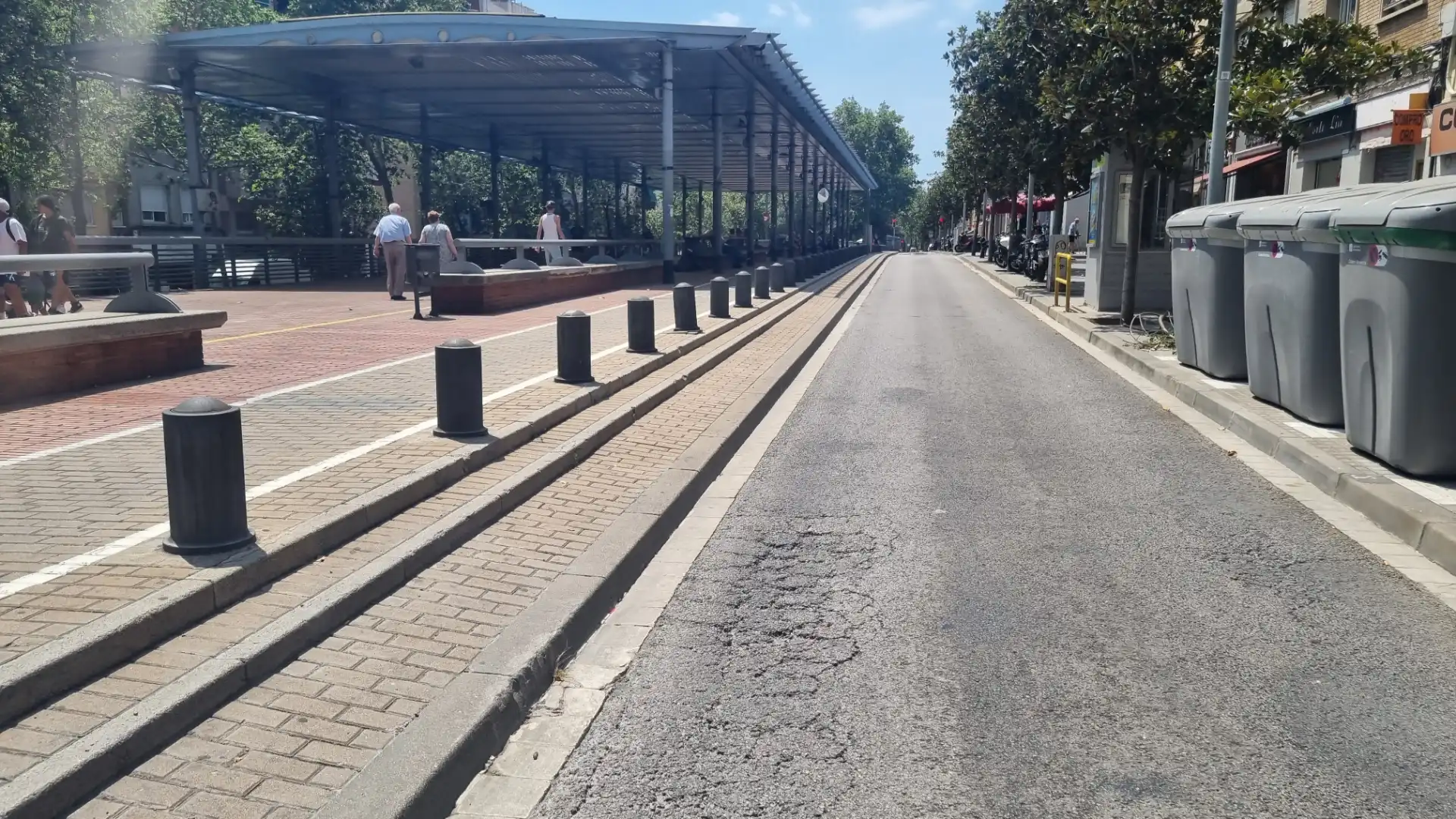 Vista exterior de Garatge en venda en Barcelona
