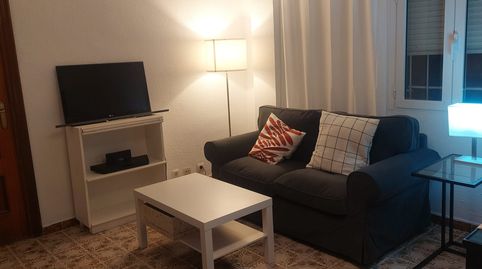 ESTUPENDO PISO DE 4 DORMITORIOS IDEAL PARA ESTUDIANTES O TRABAJADORES DEL HOSP. VIRGEN DEL ROCÍO Y ALREDEDORES