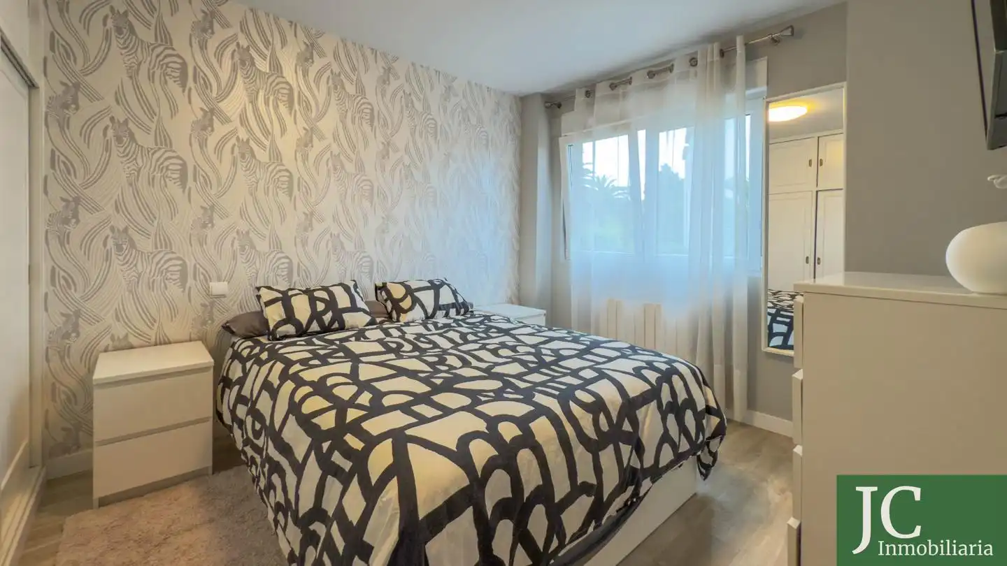 Habitación de Piso de alquiler en Santander con Calefacción, Terraza y Amueblado