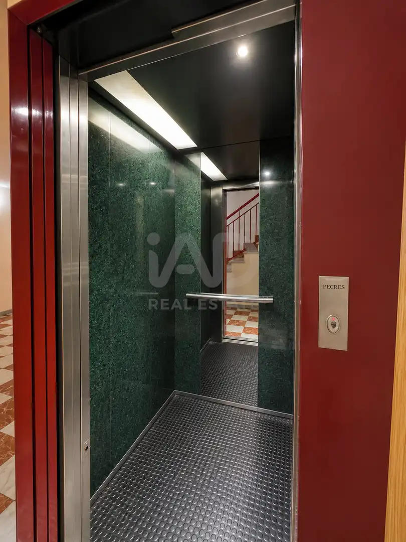 Flat for sale in Murcia  with Air Conditioner