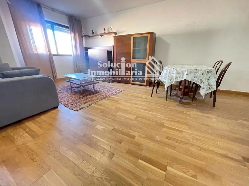 Sala de estar de Edificio en venta en Santa Marta de Tormes