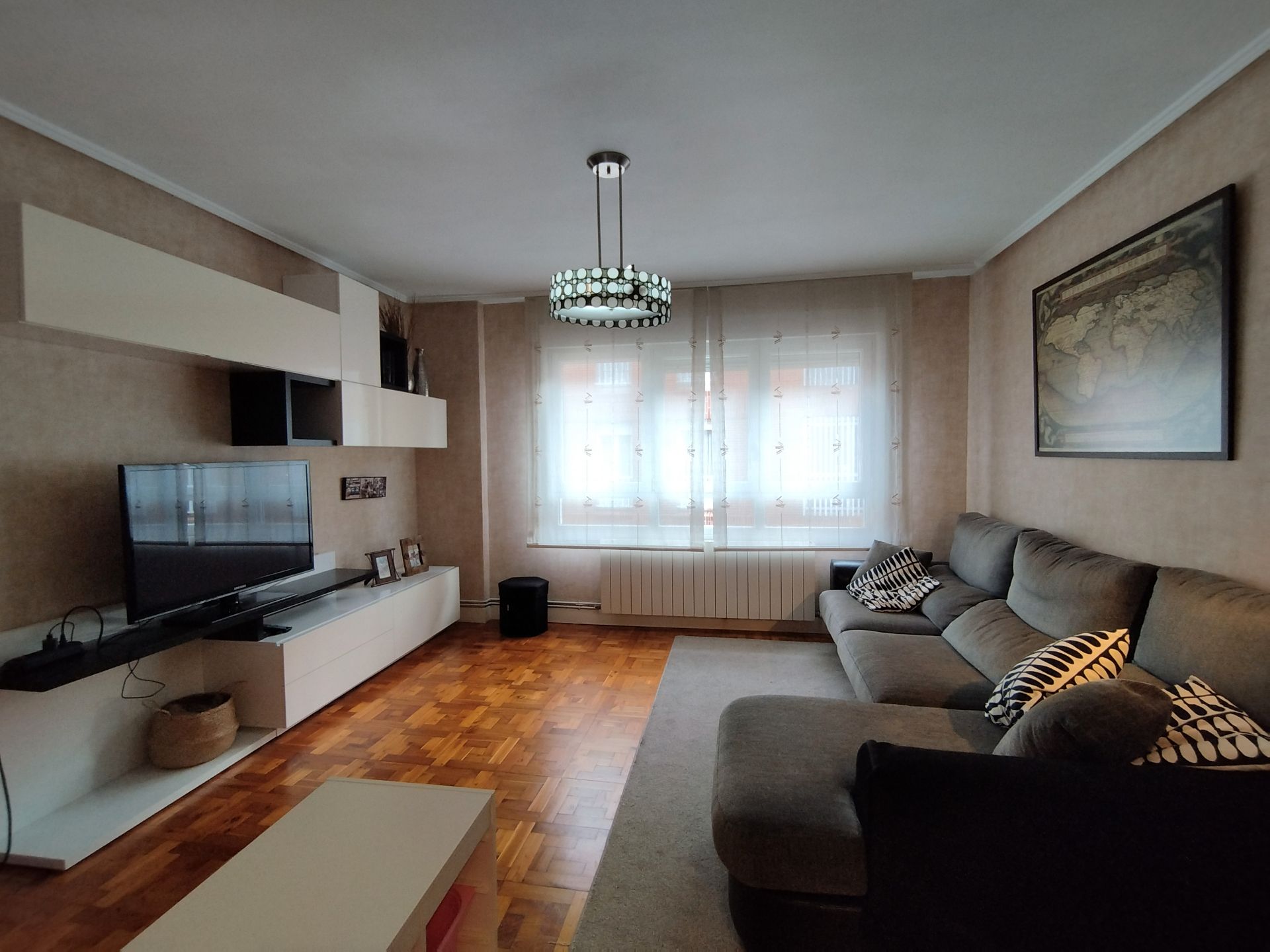 Living room of Flat for sale in Getxo   with Heating, Furnished and Balcony