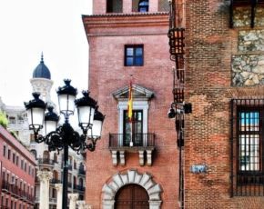 Exterior view of Flat for sale in  Madrid Capital  with Balcony